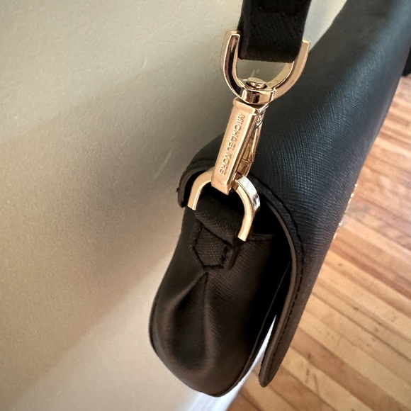 Black Michael Kors Shoulder Purse - Picture 2 of 7